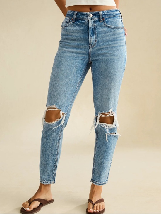 American Eagle Outfitters Denim - American Eagle Outfitters Tall Ripped Mom Jean